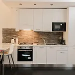 Domus Aura דירה *