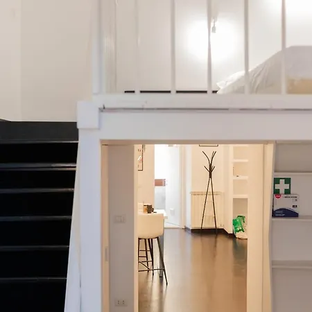 Domus Aura *